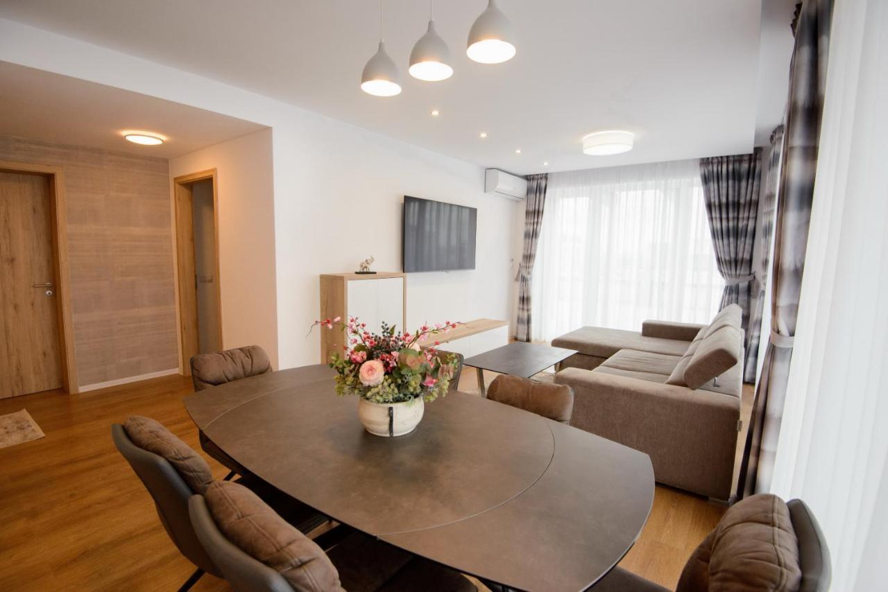 Penthouse Eliza - Coressi Brasov Exterior photo